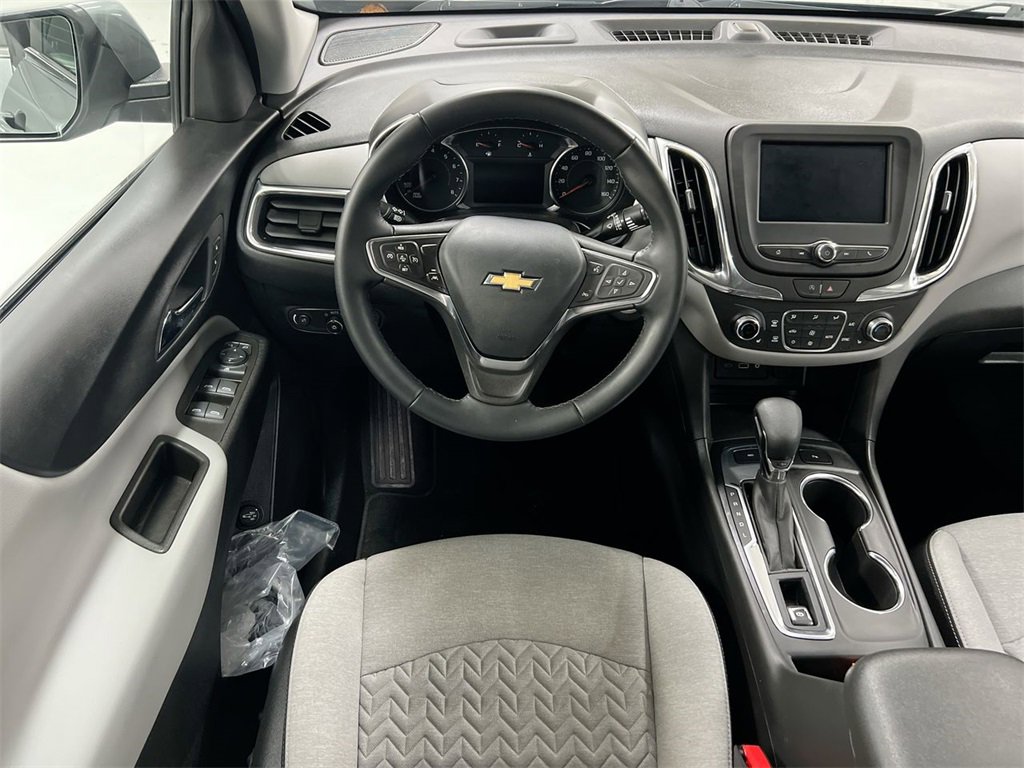 Used 2023 Chevrolet Equinox LT w/ Driver Convenience Package image 19