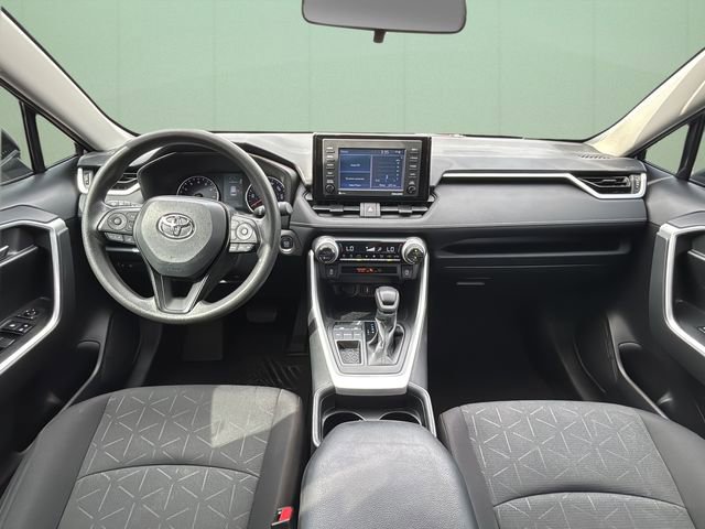Used 2021 Toyota RAV4 XLE image 18