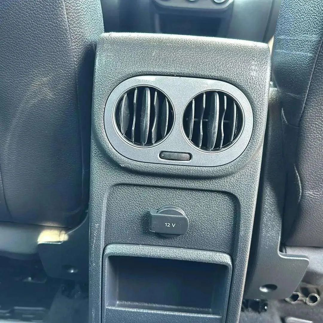 Used 2016 Volkswagen Tiguan S image 25