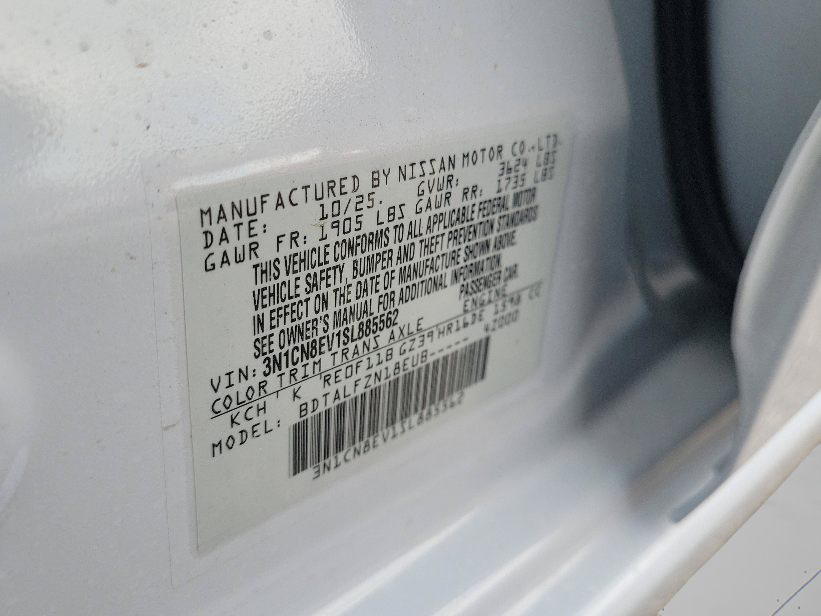 New 2025 Nissan Versa SV w/ Trunk Package FWD image 31