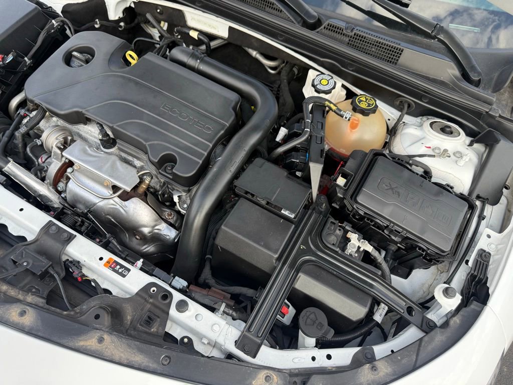 Used 2023 Chevrolet Malibu LT image 52