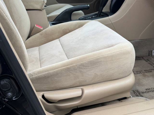 Used 2004 Honda Accord LX image 8