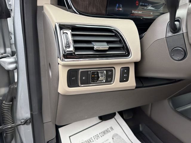 Used 2022 Lincoln Navigator Reserve image 15