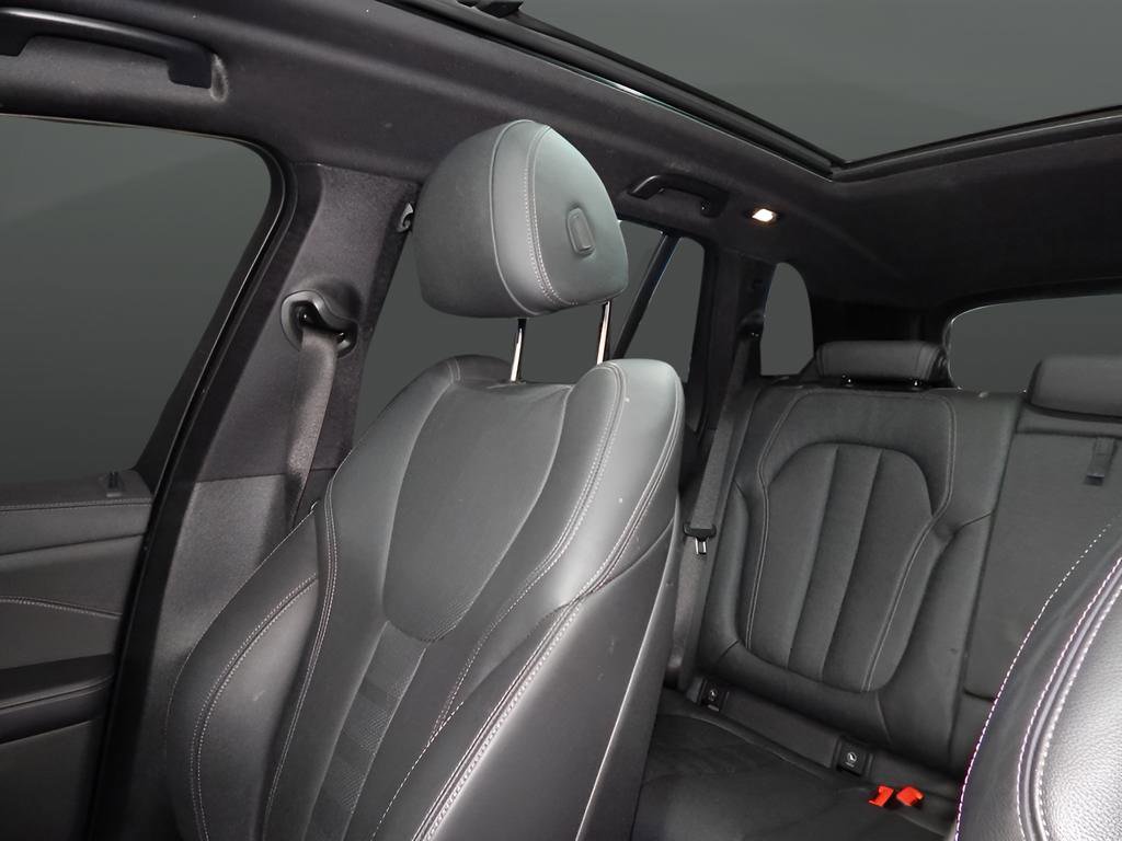 Used 2022 BMW X5 xDrive40i w/ M Sport Package image 29