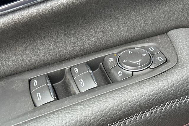 New 2026 GMC Yukon Denali w/ Sun & Power Step Package image 12