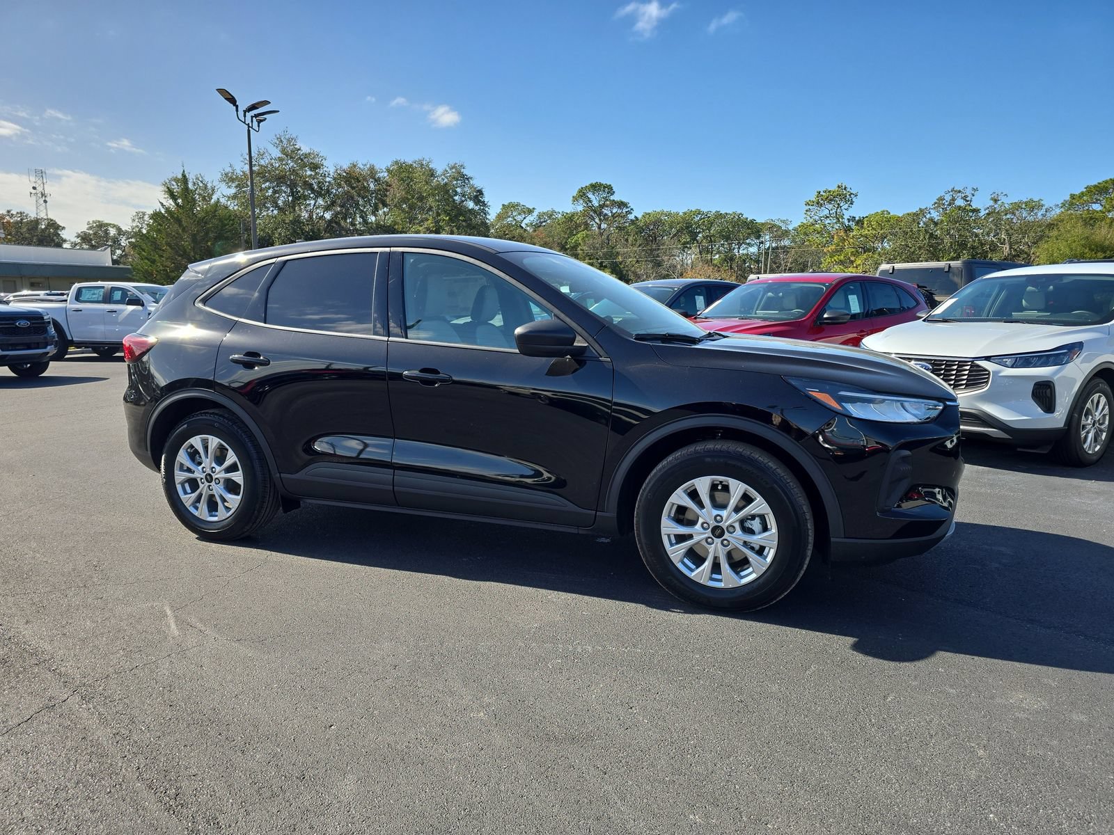 New 2026 Ford Escape Active FWD image 2