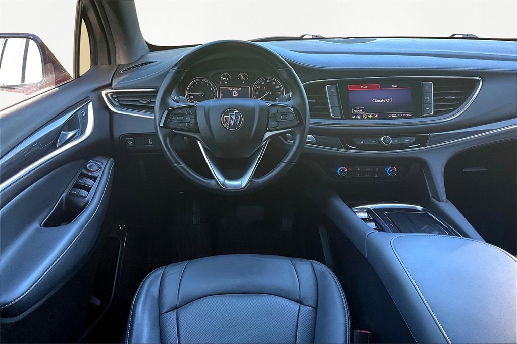 Used 2023 Buick Enclave Essence w/ Sport Touring Edition image 5
