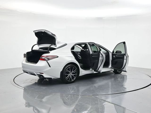 Used 2024 Toyota Camry SE w/ Convenience Package image 45