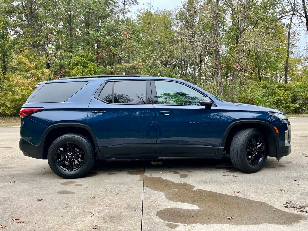 Used 2023 Chevrolet Traverse LT image 5