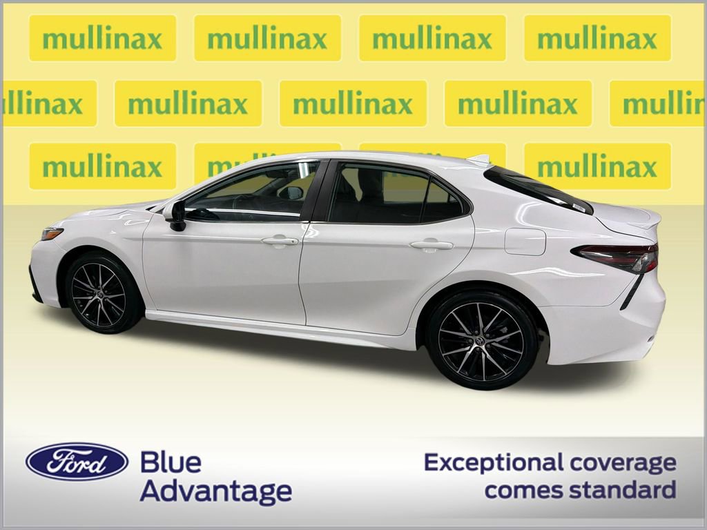 Used 2021 Toyota Camry SE FWD image 11