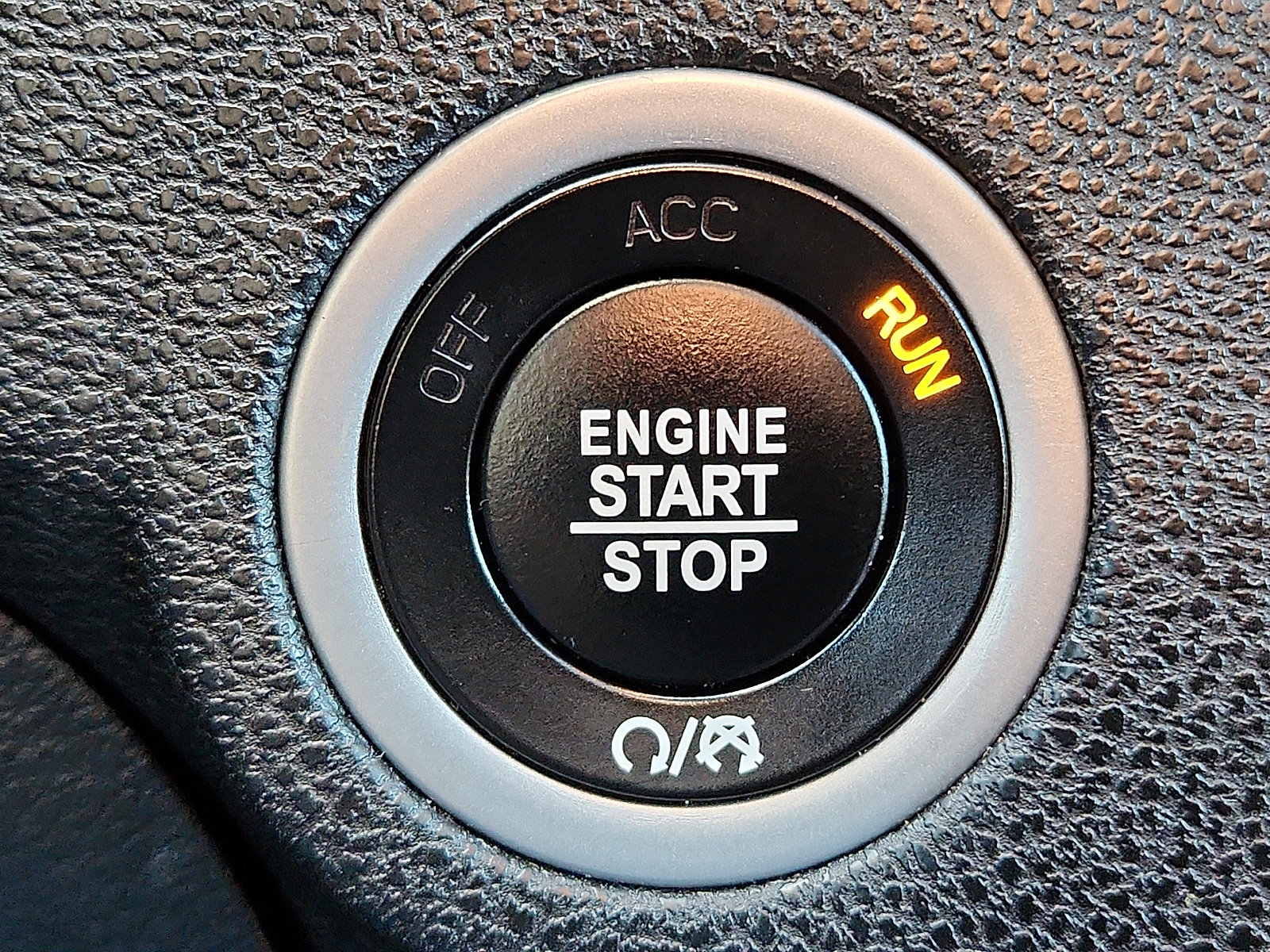 Used 2023 Dodge Charger R/T w/ Navigation & Travel Group image 25