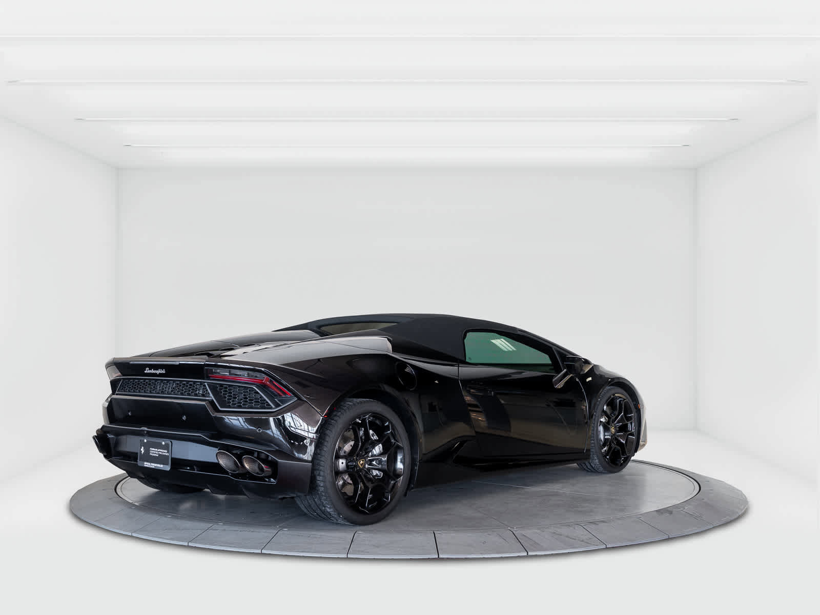 Used 2017 Lamborghini Huracan LP 580-2 RWD image 5