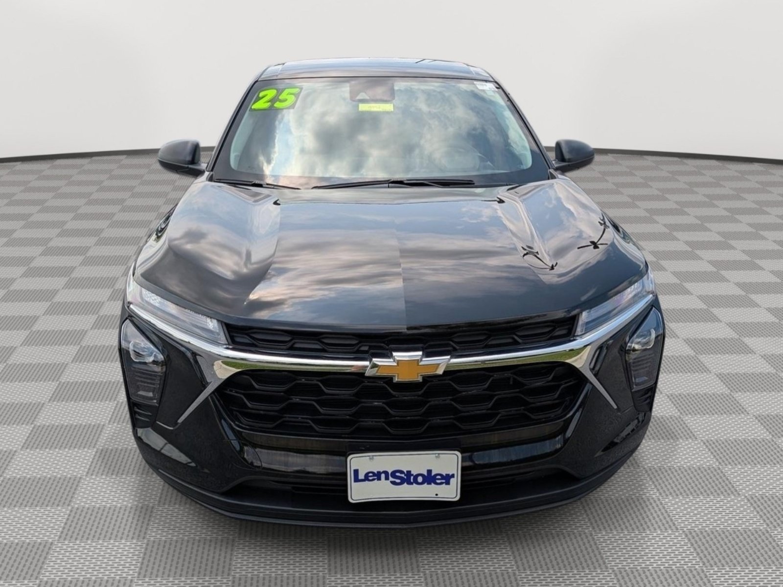Used 2025 Chevrolet Trax LS FWD image 8