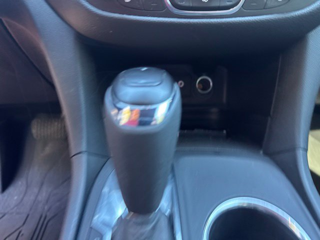 Used 2020 Chevrolet Equinox LT FWD image 13