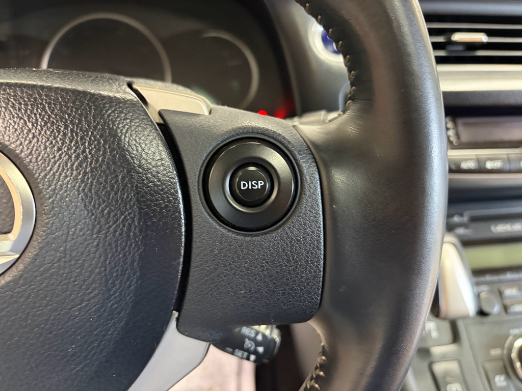 Used 2015 Lexus CT 200h FWD image 14