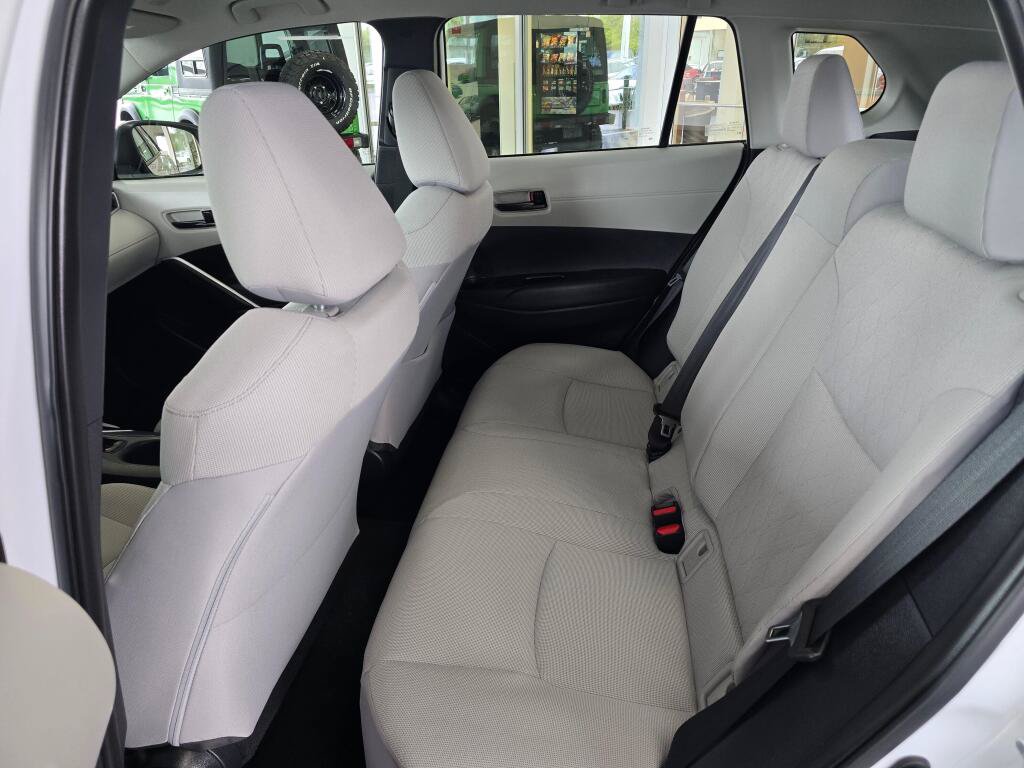 Used 2024 Toyota Corolla Cross L AWD/4WD image 36