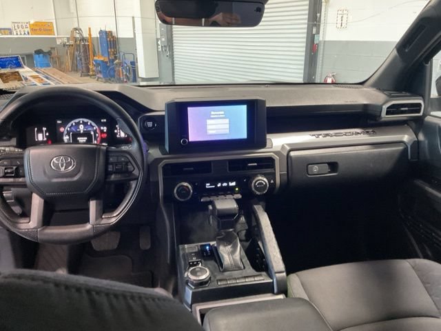 Used 2024 Toyota Tacoma SR5 AWD/4WD image 20