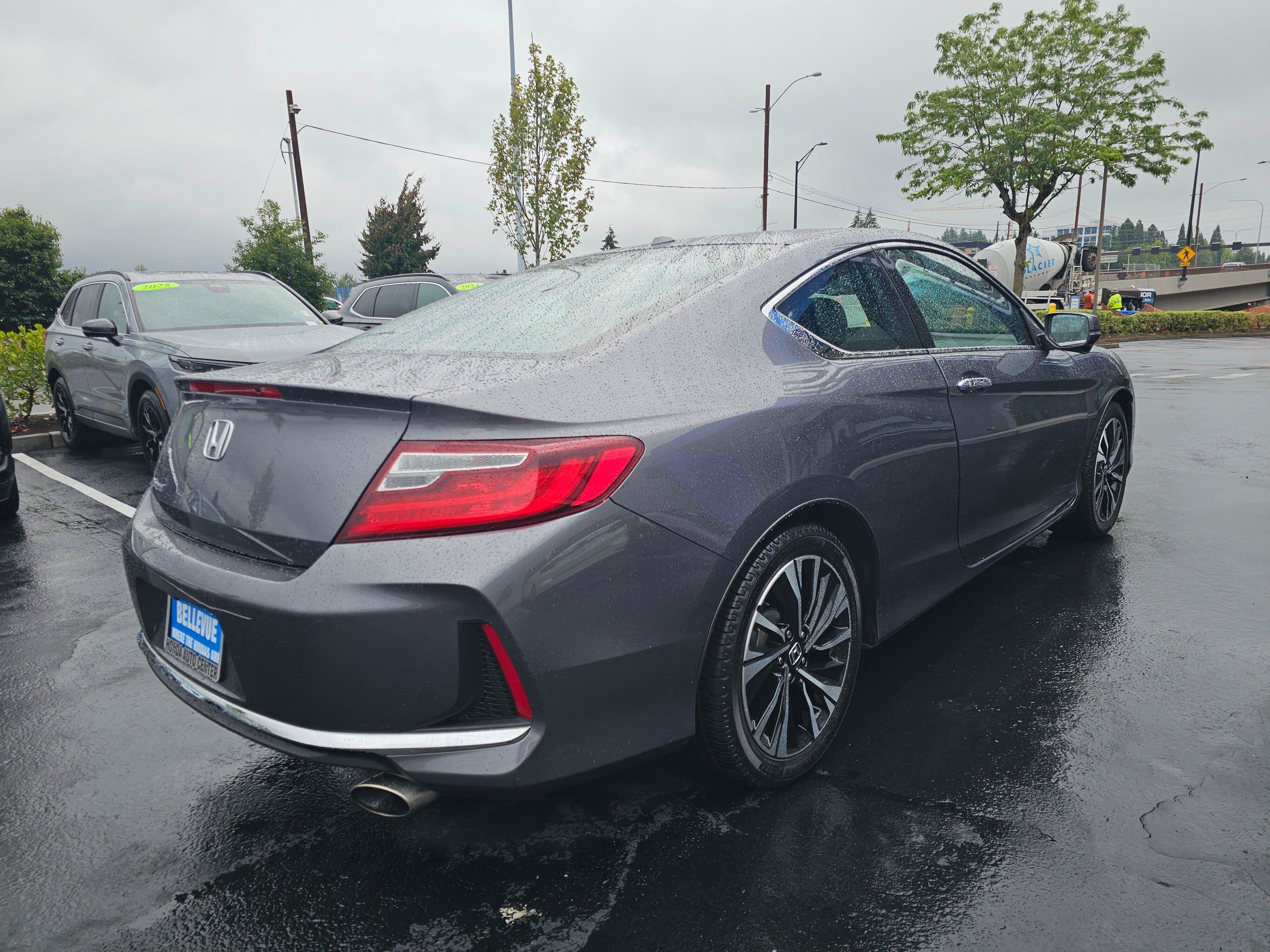Used 2017 Honda Accord EX-L image 7