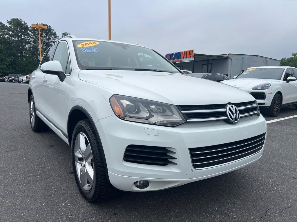 Used 2014 Volkswagen Touareg VR6 AWD/4WD image 3