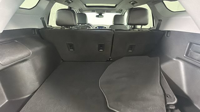 Used 2022 GMC Terrain SLT FWD image 29