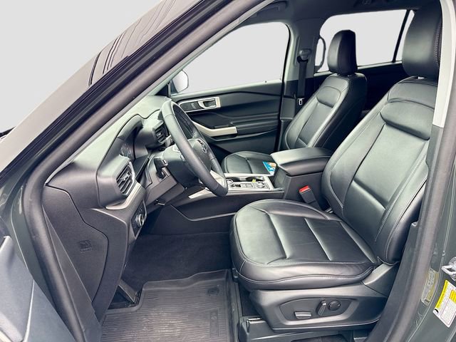 Certified 2023 Ford Explorer XLT w/ Equipment Group 202A image 22