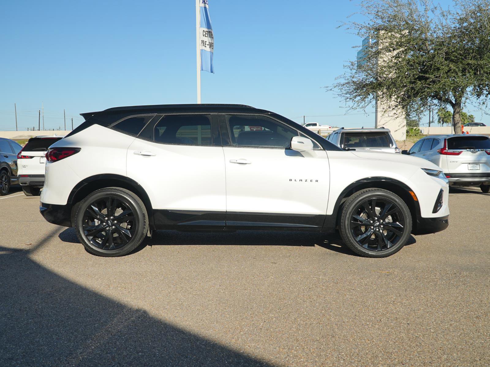 Used 2022 Chevrolet Blazer RS w/ Enhanced Convenience Package image 4