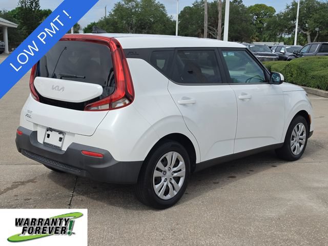 Used 2022 Kia Soul LX FWD image 4