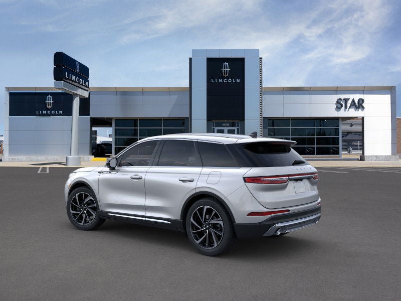 New 2023 Lincoln Corsair Reserve w/ Equipment Group 202A AWD/4WD image 4
