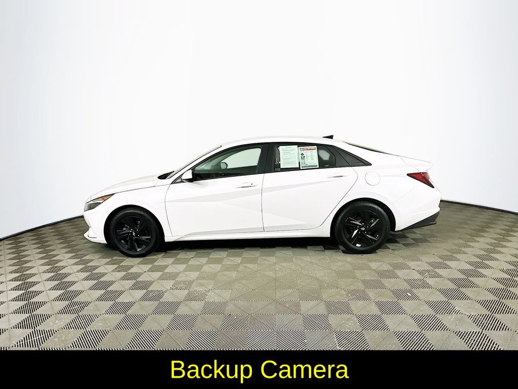 Used 2022 Hyundai Elantra SEL w/ Cargo Package FWD image 6