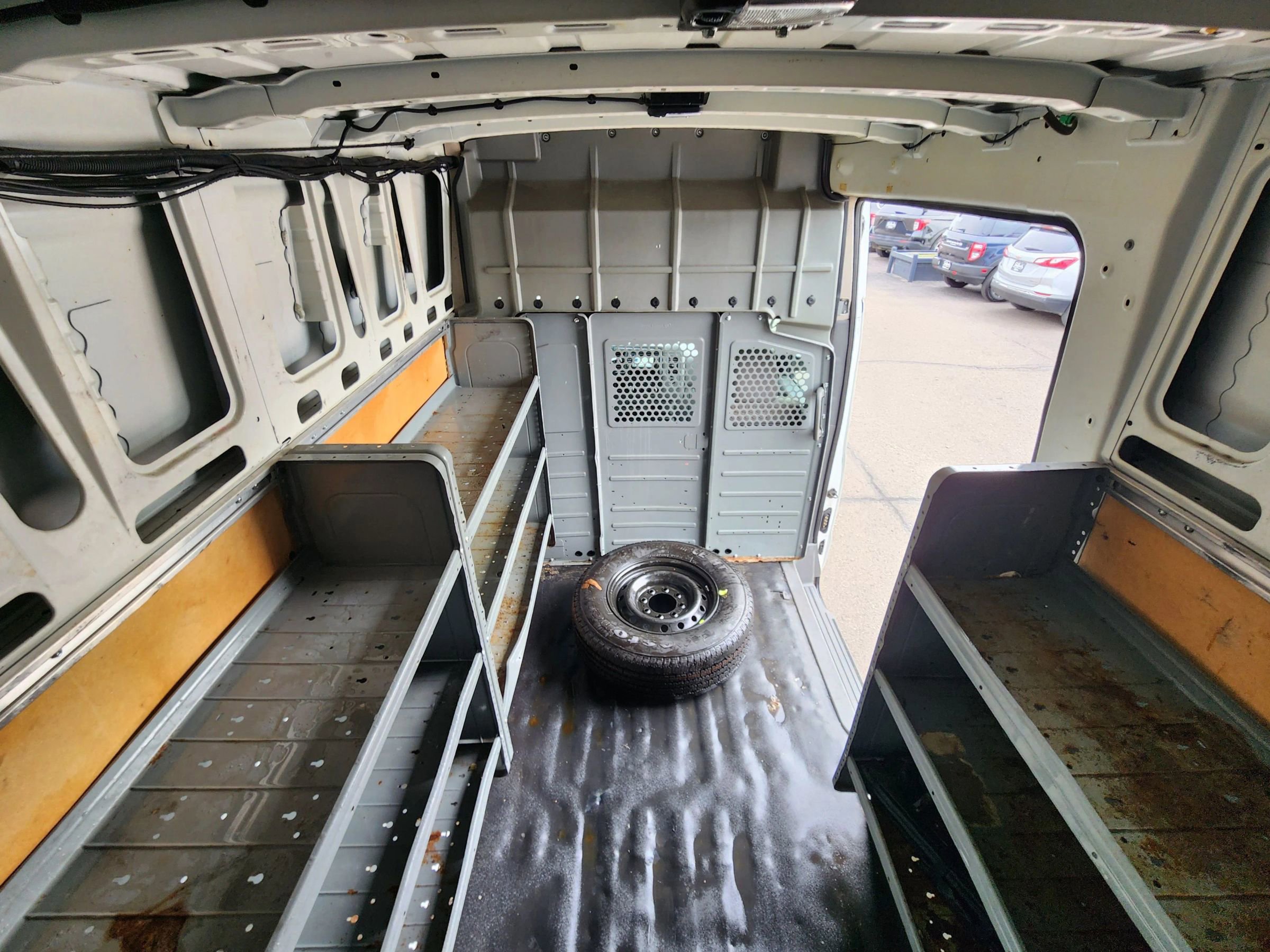 Used 2018 Nissan NV 2500 SV w/ Navigation Package image 16