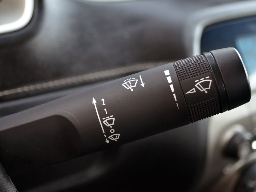 Used 2012 Chevrolet Camaro LT RWD image 15