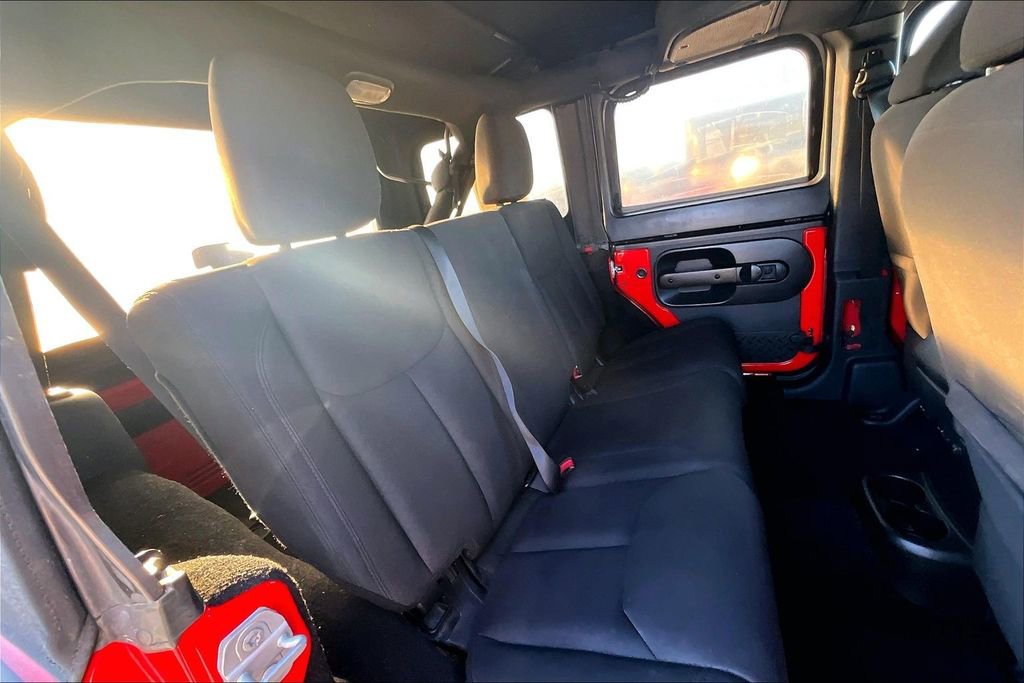 Used 2016 Jeep Wrangler Unlimited Willys image 24
