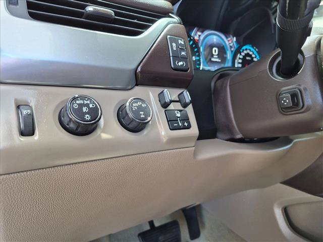 Used 2017 Chevrolet Suburban LT AWD/4WD image 17