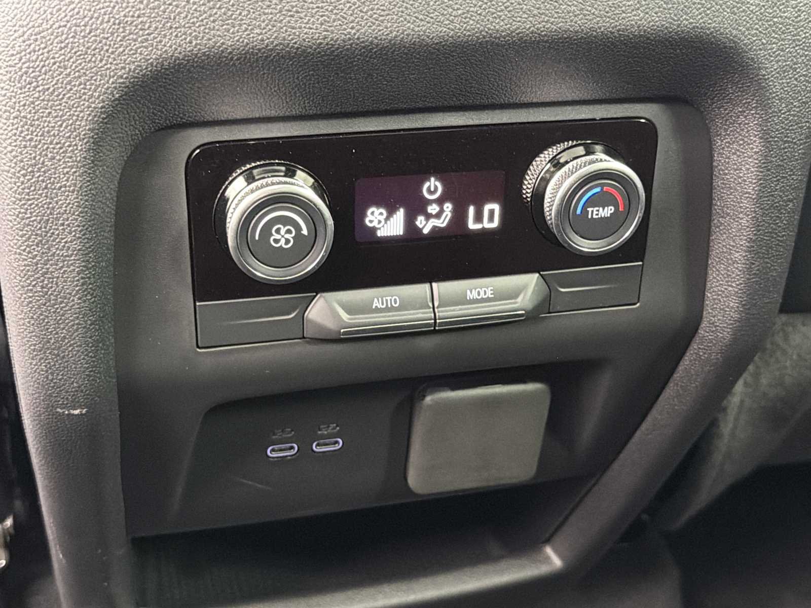Used 2025 Buick Enclave Sport Touring w/ Power Package FWD image 23