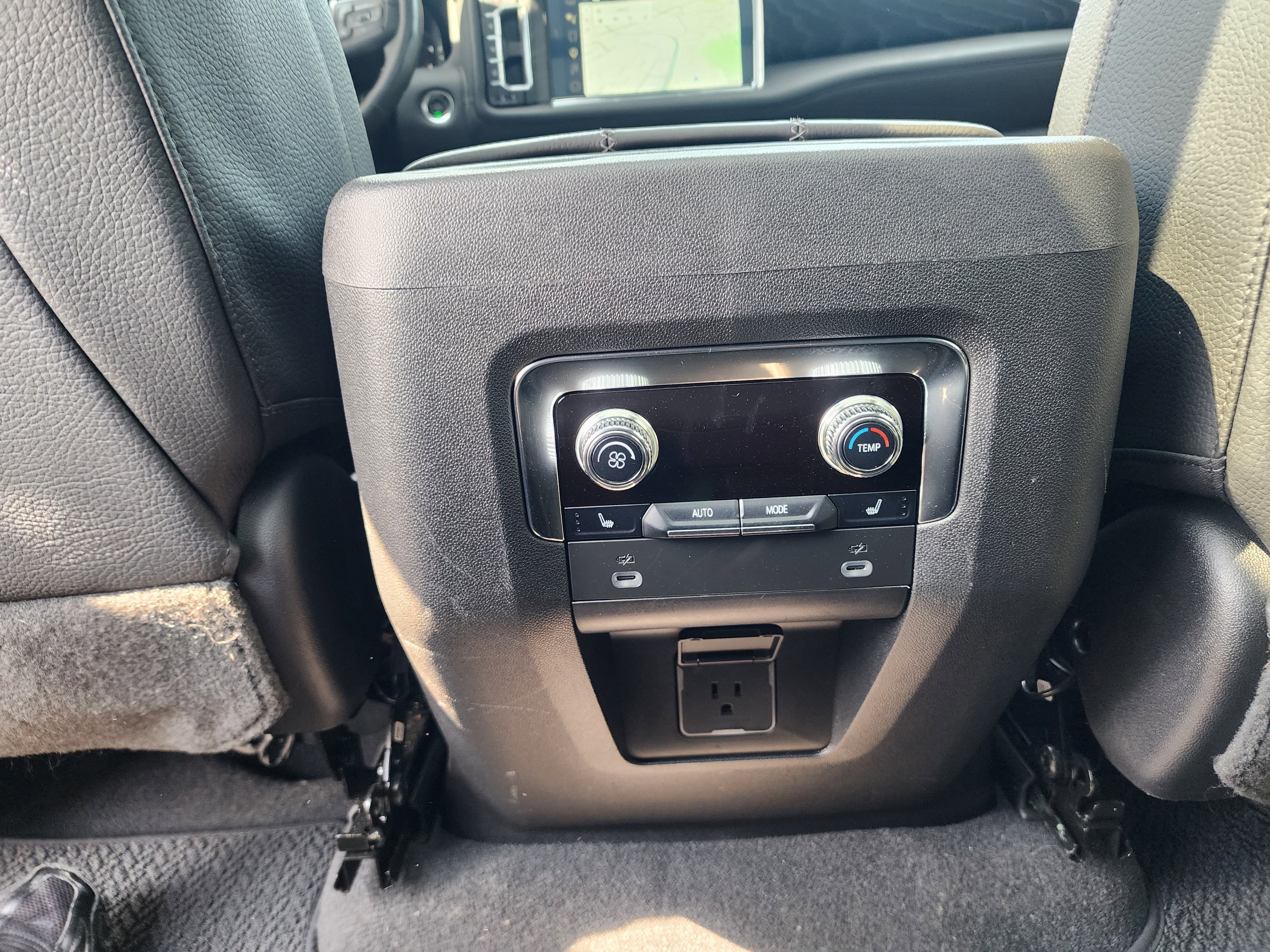 Used 2023 GMC Yukon Denali image 18