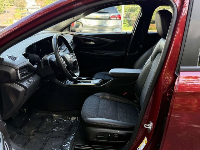 Used 2024 Buick Envista Preferred w/ Convenience I Package FWD image 10