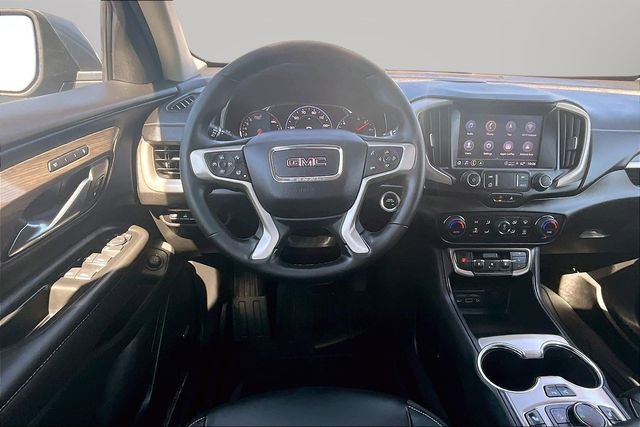 Used 2023 GMC Terrain Denali w/ Denali Premium Package AWD/4WD image 5