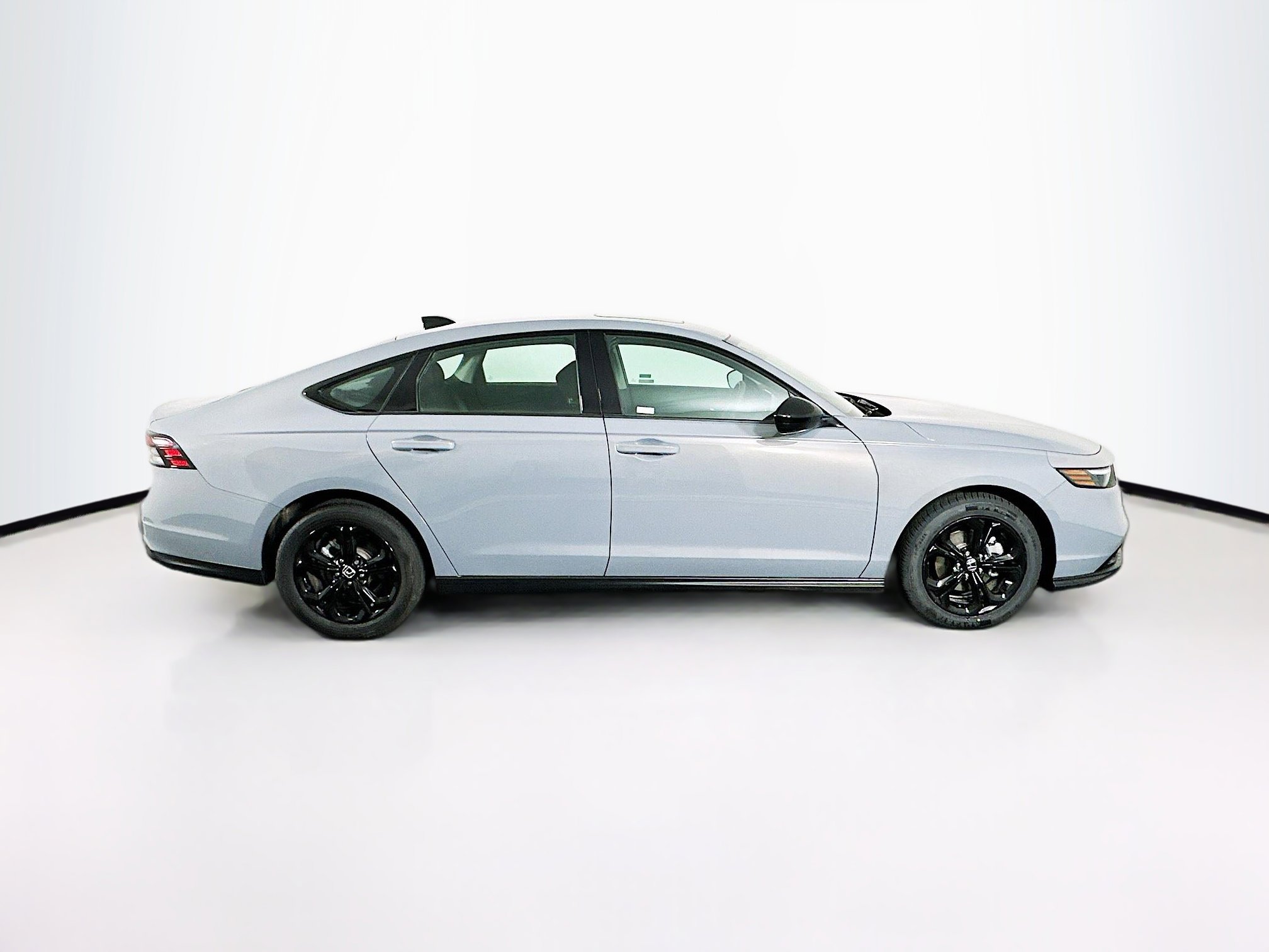 Used 2025 Honda Accord SE image 10