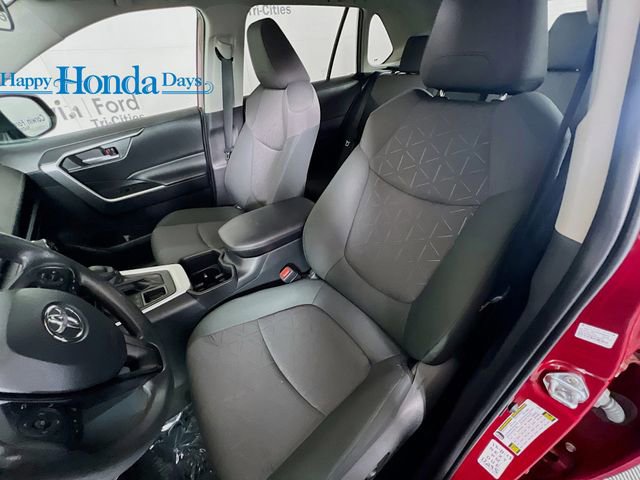 Used 2023 Toyota RAV4 XLE image 27