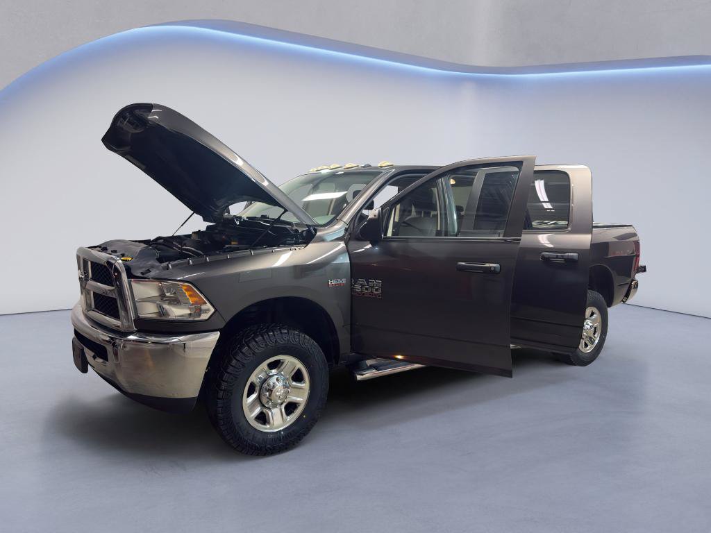 Used 2018 RAM 2500 Tradesman w/ Chrome Appearance Group AWD/4WD image 11