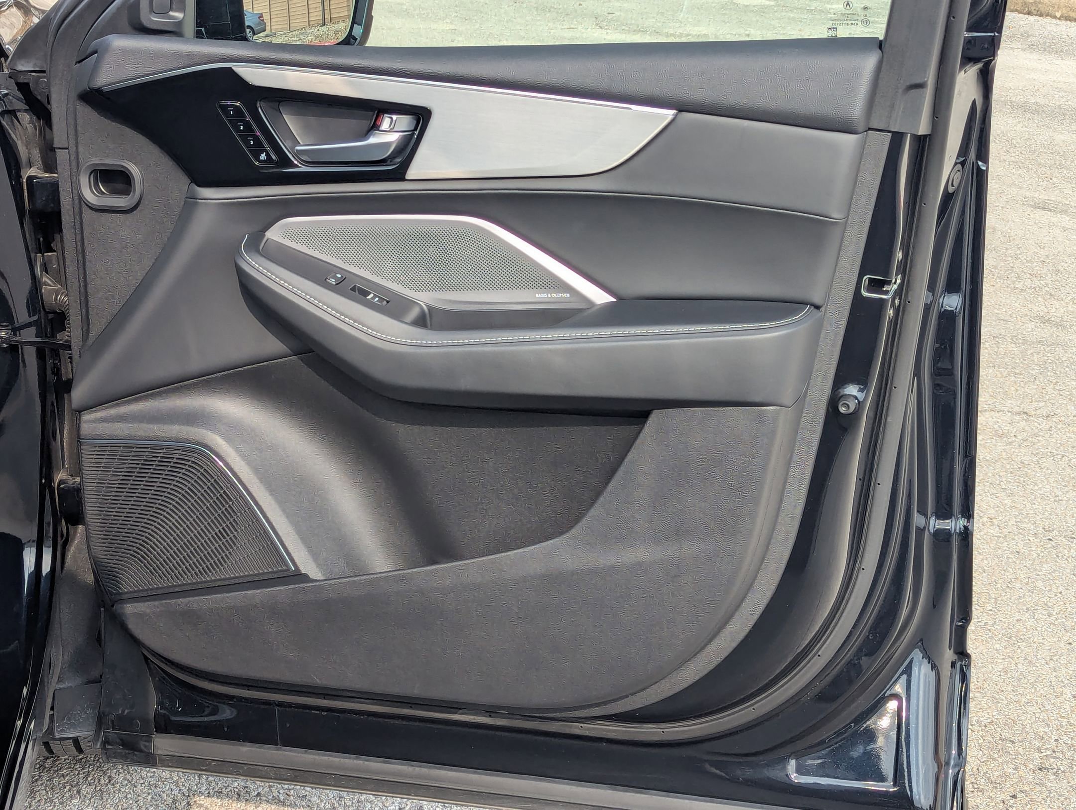 Certified 2025 Acura MDX SH-AWD w/ Technology Package image 28