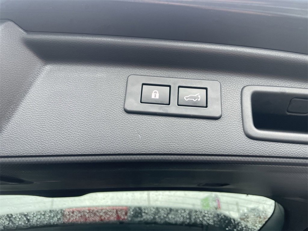 Certified 2022 Subaru Forester Touring w/ Popular Package #3 image 40