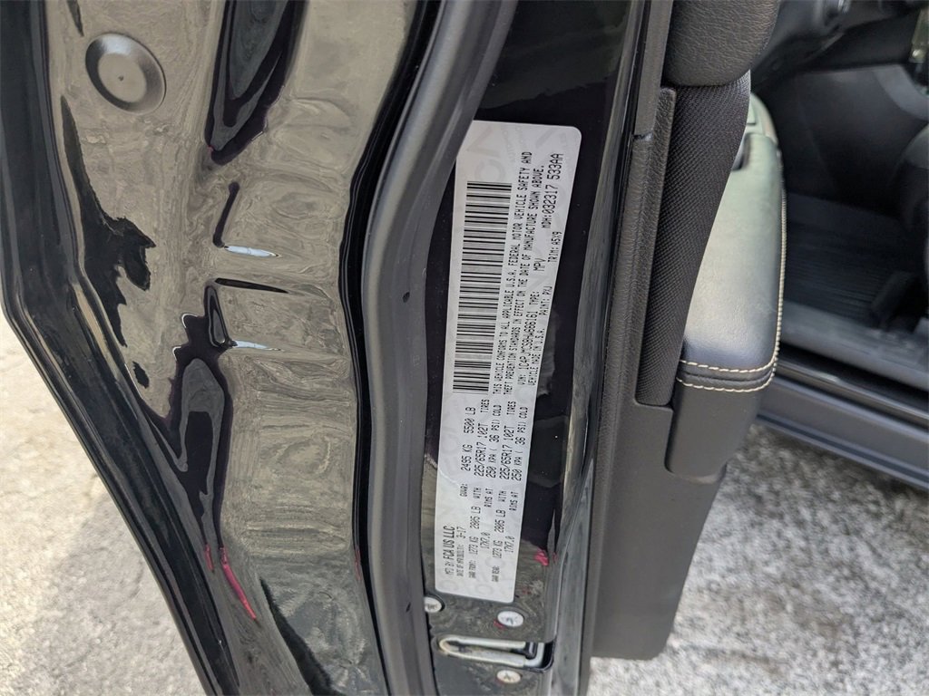 Used 2017 Jeep Cherokee Latitude w/ Safety/Convenience Group image 31