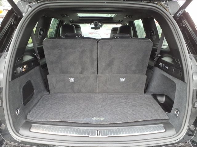 Certified 2023 Jeep Grand Cherokee L Summit AWD/4WD image 17