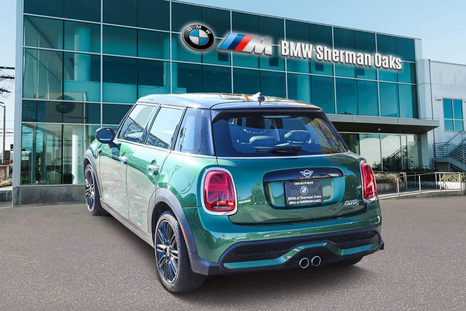 Used 2023 MINI Cooper S image 6