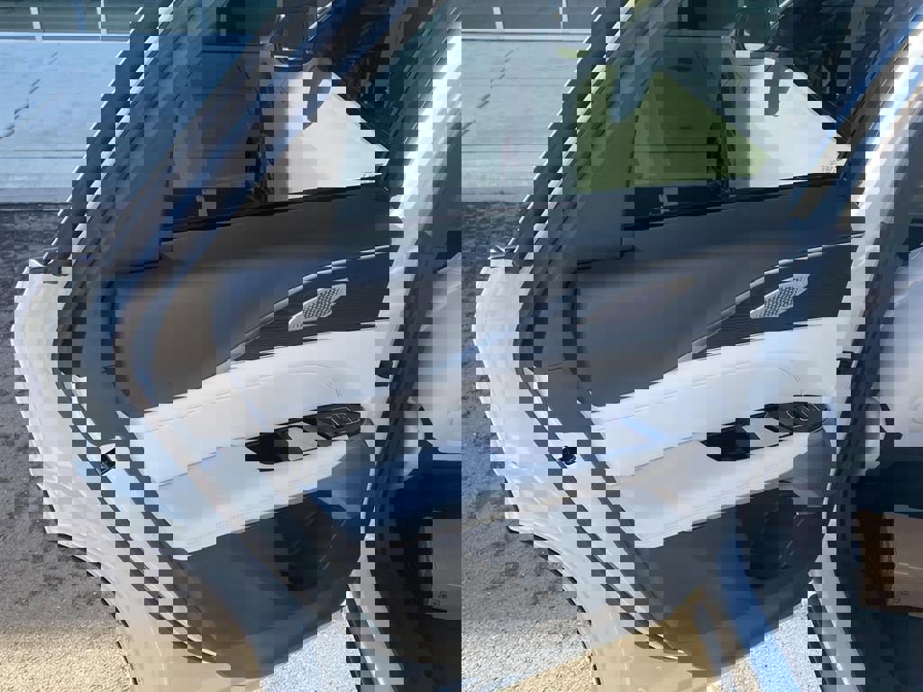 Certified 2026 Cadillac Lyriq Premium Luxury w/ LPO, Floor Liner Package image 21