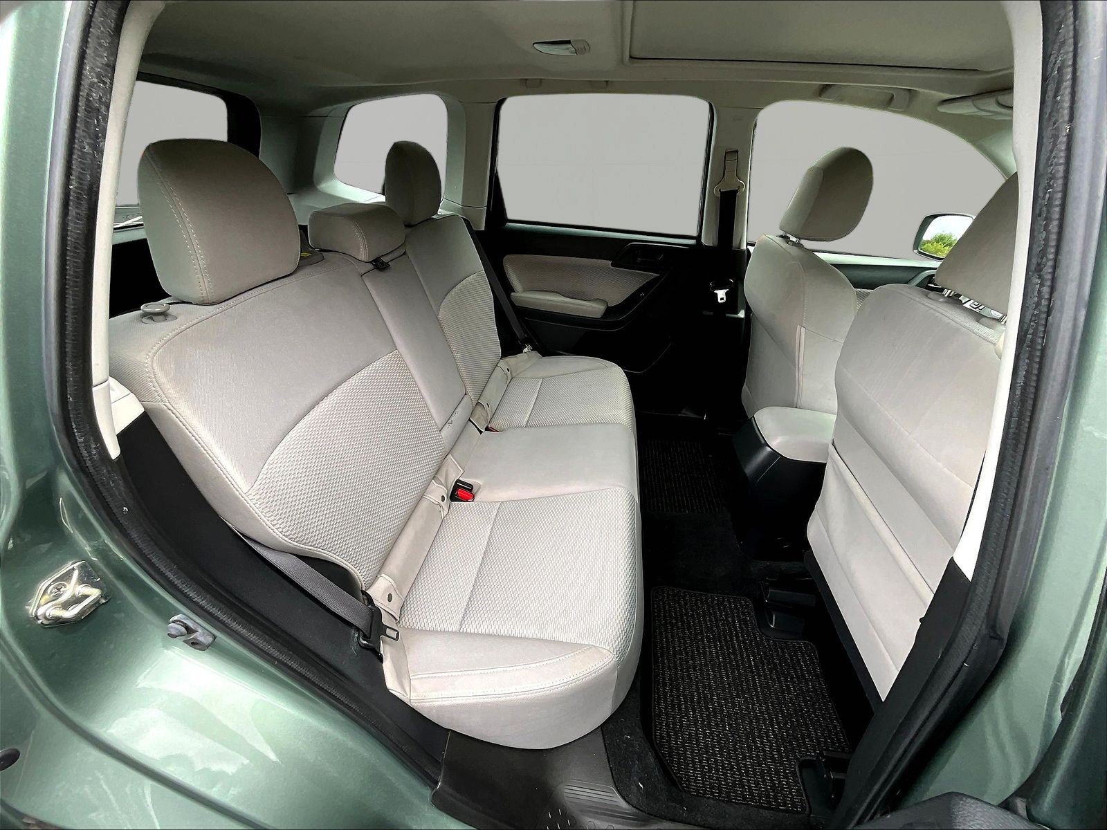 Used 2018 Subaru Forester 2.5i Premium w/ All-Weather Package AWD/4WD image 24