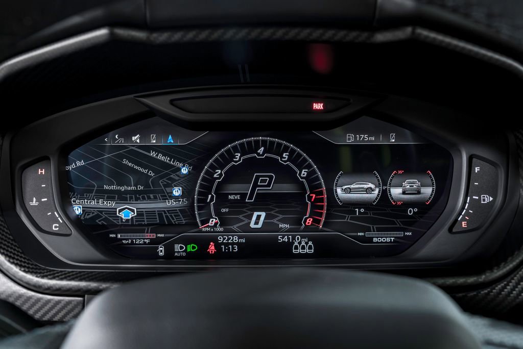 Used 2022 Lamborghini Urus AWD/4WD image 20