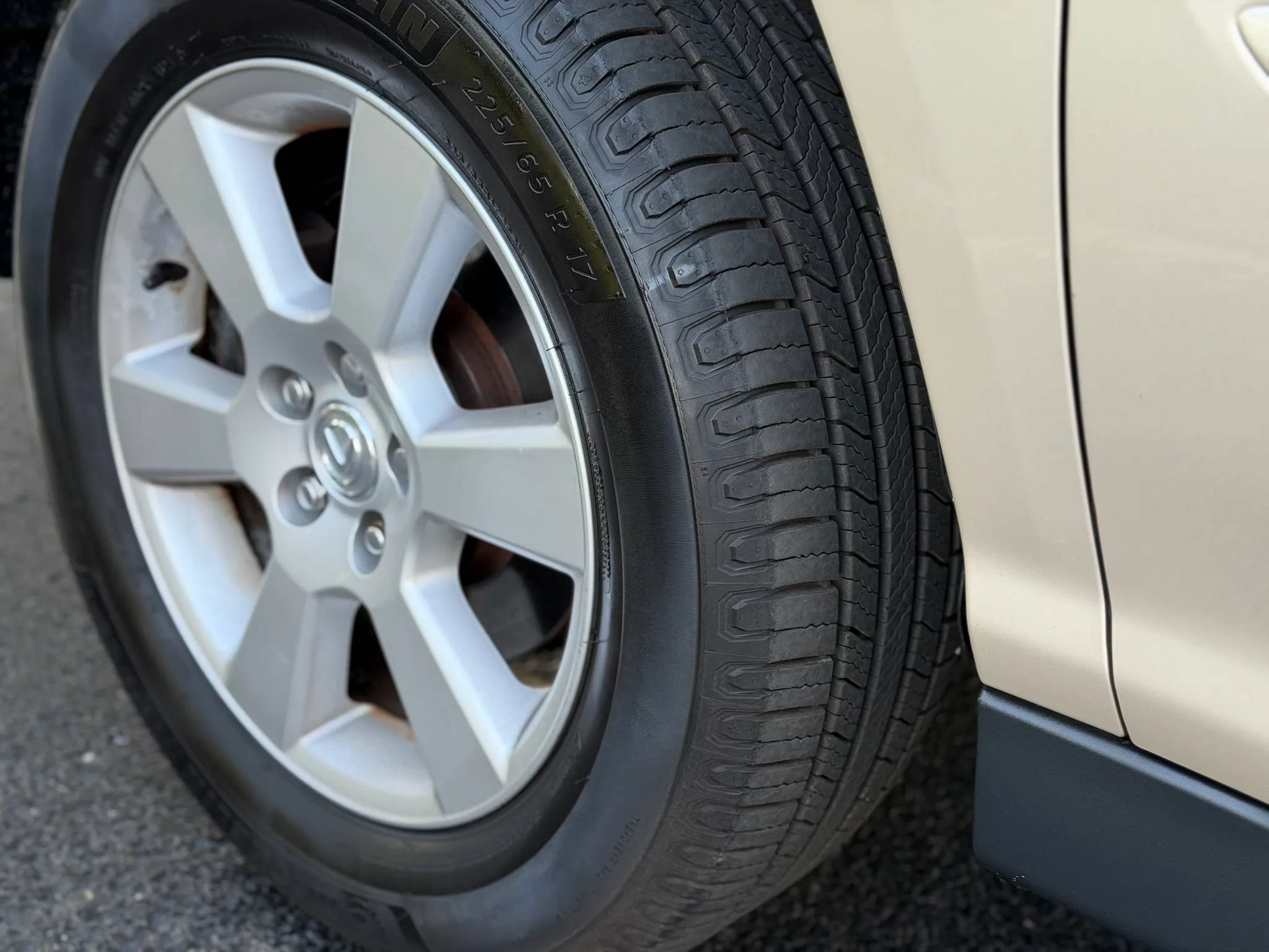 Used 2004 Lexus RX 330 AWD w/ Premium Pkg image 9