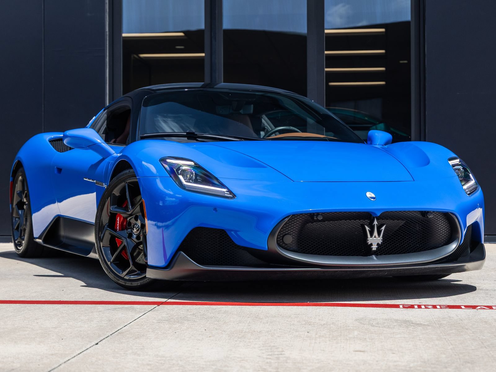 Used 2022 Maserati MC20 Coupe RWD image 3